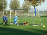 S.K.N.W.K. JO10-1 - FC De Westhoek '20 JO10-2 (competitie) seizoen 2022-2023 (najaar - 2e fase)) (10/85)